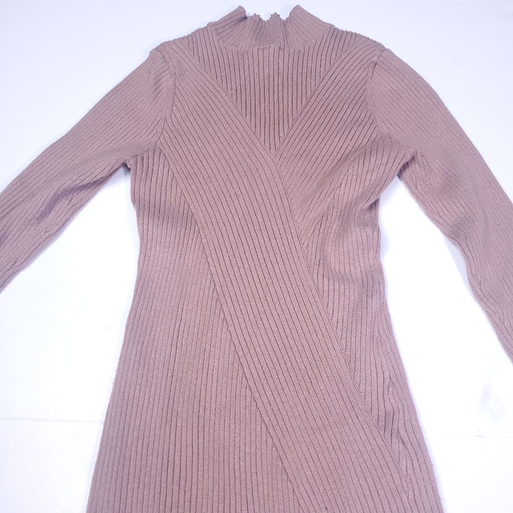 H&M Ribbed Long Sleeve Sweater